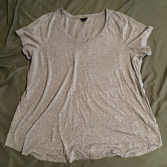 Torrid Size 3 Grey Girlfriend Heritage Slub V-Neck Tee - Picture 5 of 8